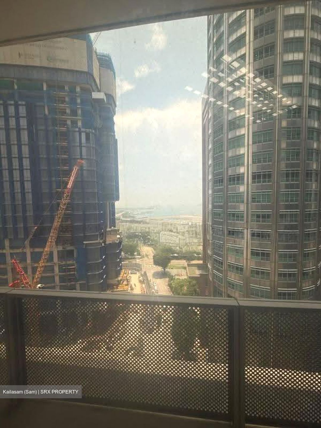 International Plaza (D2), Office #626384851